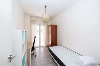 Piso en venta en Camino de Ronda - Rosaleda en Granada