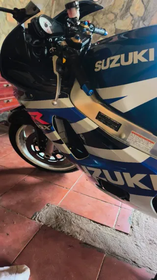 Suzuki GSXR 600
