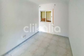 Piso en venta en La Granja-La Colina-Los Pastores en Algeciras