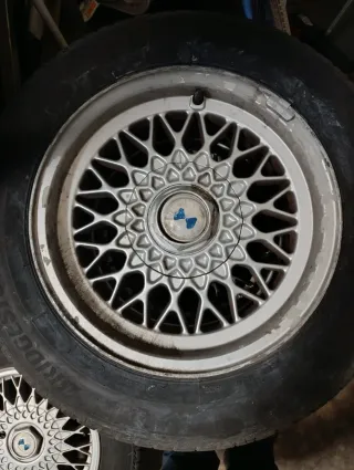 4 Bridgestone 195/65/15 con llantas