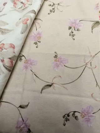 Lote de telas con motivos florales