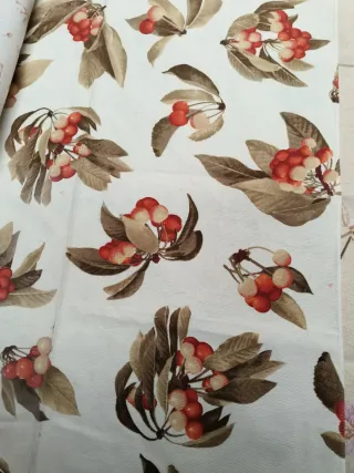 Lote de telas con motivos florales