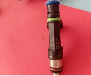 Inyector combustible MITSUBISHI OUTLANDER 1465A080