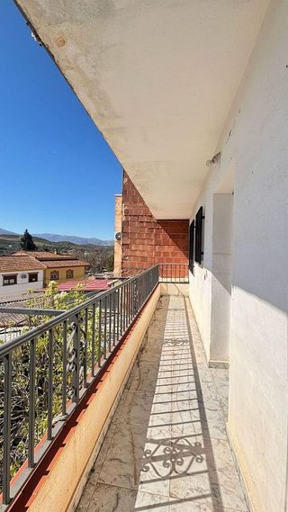 Casa adosada en venta en Huétor Tájar
