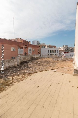 Casa adosada en venta en La Laguna en Cádiz
