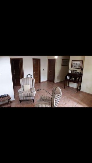 Chalet en venta en Linares