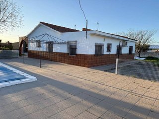 Casa en venta en Carmona