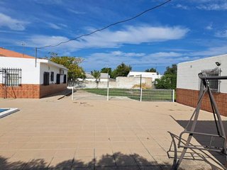 Casa en venta en Carmona