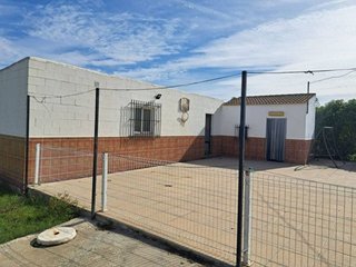 Casa en venta en Carmona
