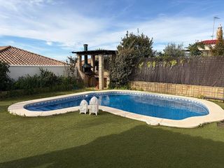 Chalet en venta en Montequinto en Dos Hermanas