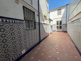 Casa adosada en venta en Torredonjimeno