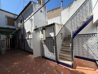 Casa adosada en venta en Torredonjimeno