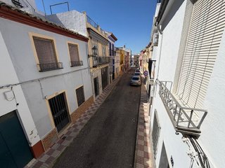 Casa adosada en venta en Torredonjimeno
