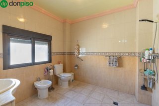 Casa adosada en venta en Alcalá la Real