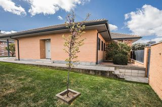 Chalet en venta en Polígono - Carrefour en Ávila