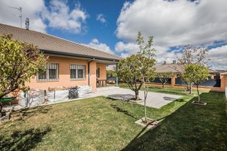 Chalet en venta en Polígono - Carrefour en Ávila