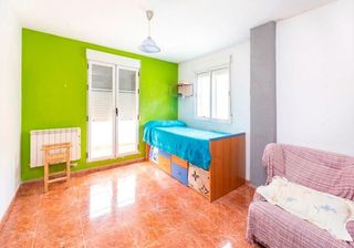 Casa adosada en venta en Crta. De la Sierra en Granada