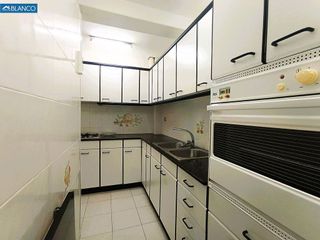 Piso en venta en Collblanc en Hospitalet de Llobregat, L´