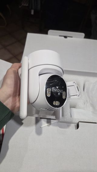 Cámara de seguridad blanca