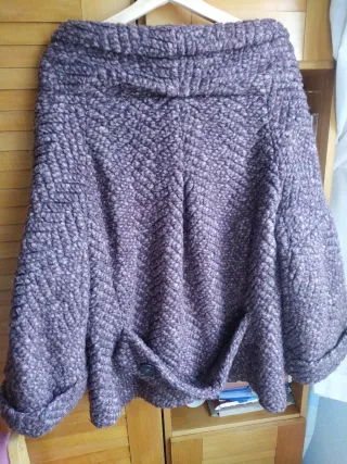 Chaqueta de lana morada