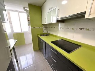Piso en venta en Juan de la Cierva en Getafe