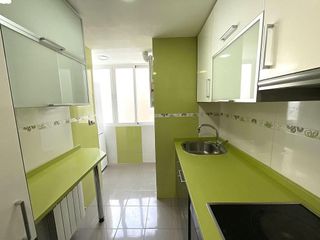 Piso en venta en Juan de la Cierva en Getafe