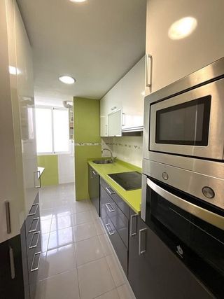 Piso en venta en Juan de la Cierva en Getafe