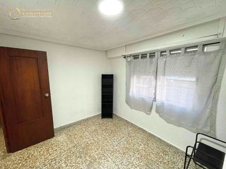 Piso en venta en El Mercado en Manises