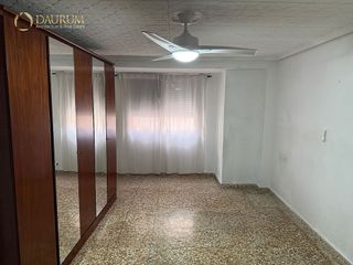 Piso en venta en El Mercado en Manises