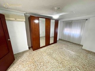 Piso en venta en El Mercado en Manises