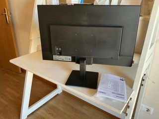 Monitor Samsung 27" Smart TV Plano Ligero