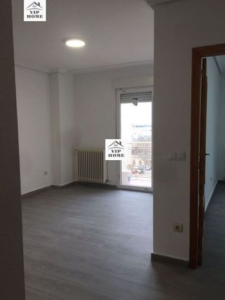 Piso en venta en Hospital - Parque sur en Albacete