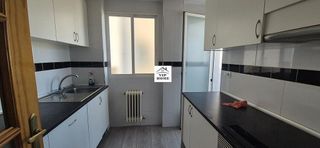 Piso en venta en Hospital - Parque sur en Albacete