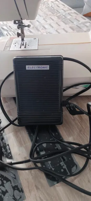 Máquina de coser Lucznik 7