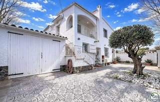 Chalet en venta en Empuriabrava en Castelló d´Empúries