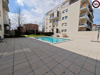Dúplex en venta en Joc de la Bola - Camps d'Esports - Ciutat Jardí - Montcada en Lleida