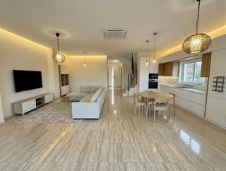 Casa adosada en venta en Zona Urbanizaciones en Alzira