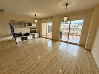 Casa adosada en venta en Zona Urbanizaciones en Alzira