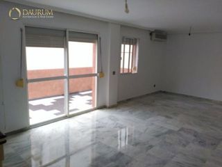 Casa adosada en venta en Colores - Entreparques en Sevilla