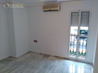 Casa adosada en venta en Colores - Entreparques en Sevilla