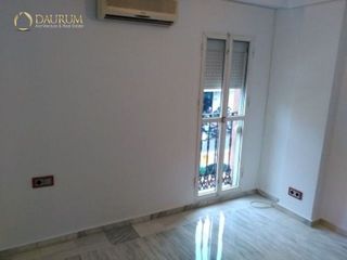 Casa adosada en venta en Colores - Entreparques en Sevilla