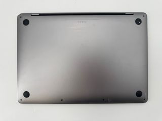 MacBook Pro 13” mid (2019)