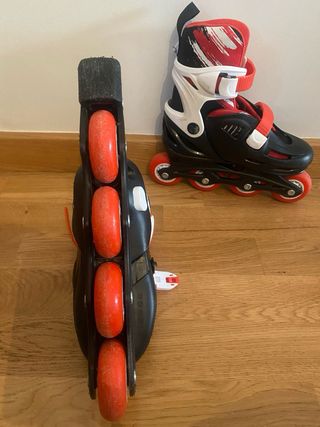 Patines en línea rojos y negros para niño/a