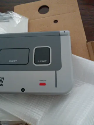 New Nintendo 3DS XL Super Nintendo Ed.