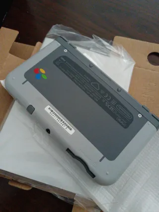 New Nintendo 3DS XL Super Nintendo Ed.