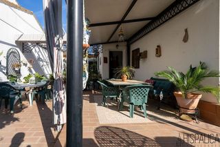 Chalet en venta en Sanlúcar la Mayor