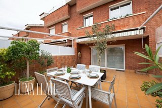 Casa en venta en Torrent Ballester en Viladecans