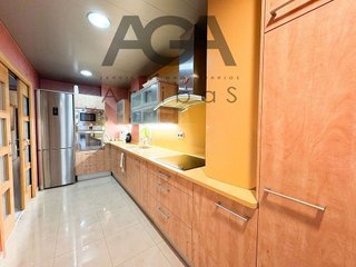 Piso en venta en Montigalà -Sant Crist en Badalona
