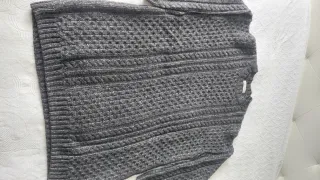 Lote 4 Jerseys y Cárdigan Talla M