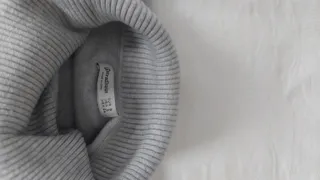 Lote 4 Jerseys y Cárdigan Talla M